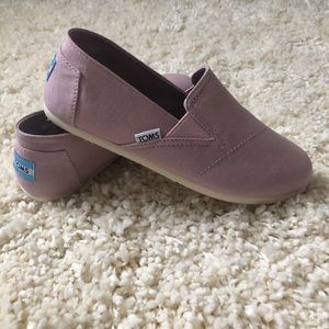 TOMS NWT Woman’s Redondo Loafer Flat Lilac Oxford